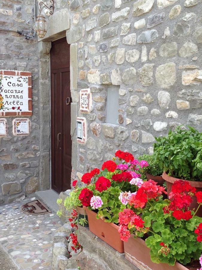Mini Appartamenti Nonna Nella Barbarasco エクステリア 写真